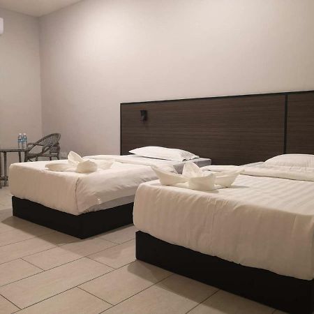 Luna Guesthouse 露娜旅馆 Semporna Zewnętrze zdjęcie